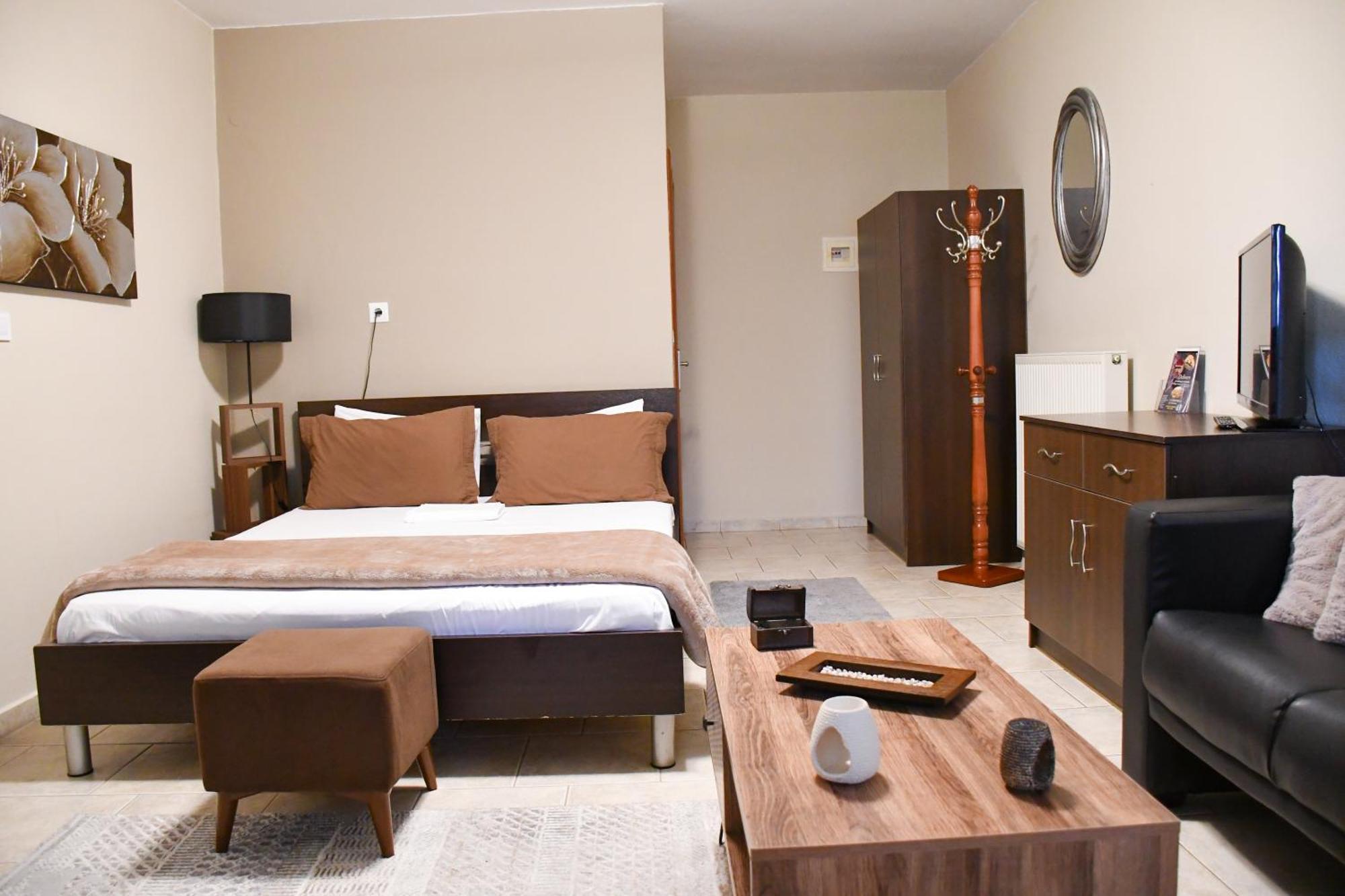 Toula Rooms Ángisztro Kültér fotó